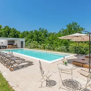Martincici With Large Pool Villa