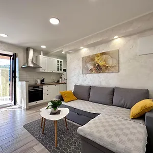 App Parenzana Apartman